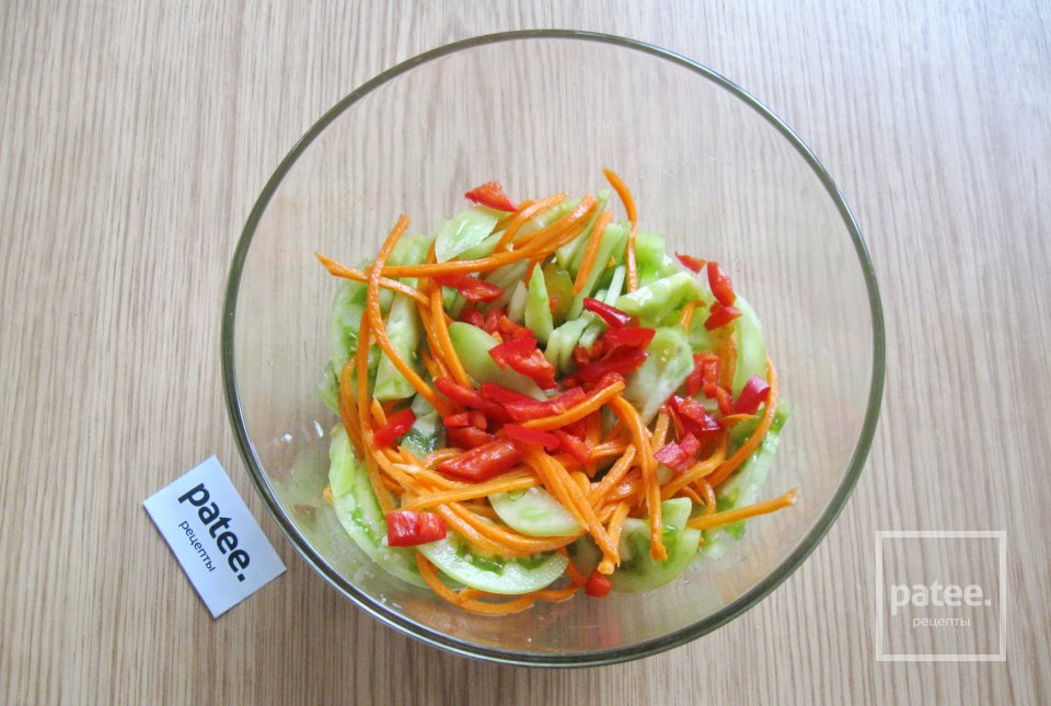 Острый салат из зеленых помидоров - Шаг 6