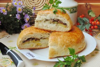 Пирог с картофелем и грибами