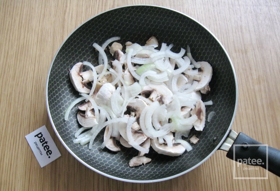 Пирог с картофелем и грибами - Шаг 10