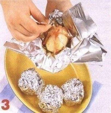 Картофель запеченный в фольге с сыром и ветчиной - Шаг 3