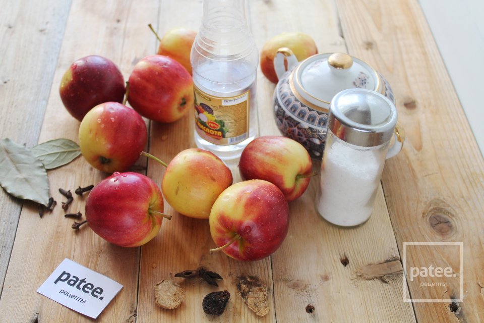 Яблоки маринованные на зиму - Шаг 1