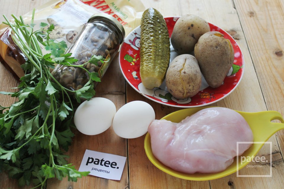 Салат "Полянка" с опятами - Шаг 1