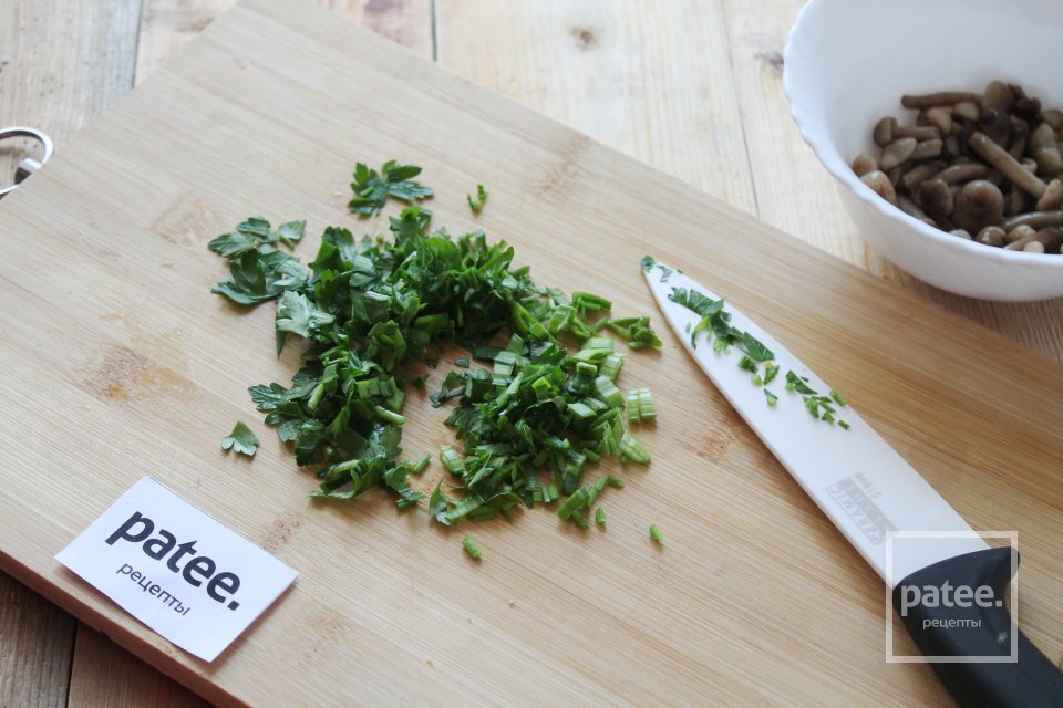 Салат "Полянка" с опятами - Шаг 7