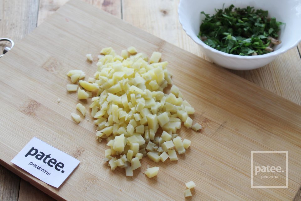 Салат "Полянка" с опятами - Шаг 10