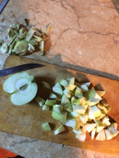 Шарлотка "Гость на пороге" - Шаг 1