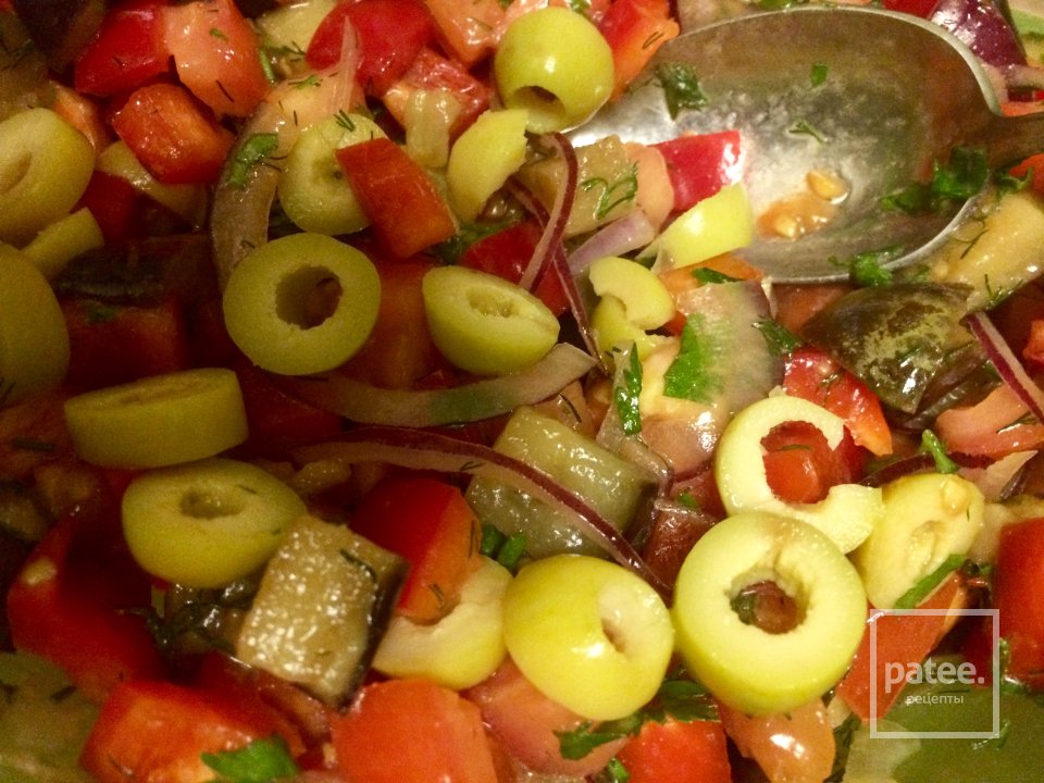 Овощной салат с баклажанами и куриной печенью. - Шаг 6