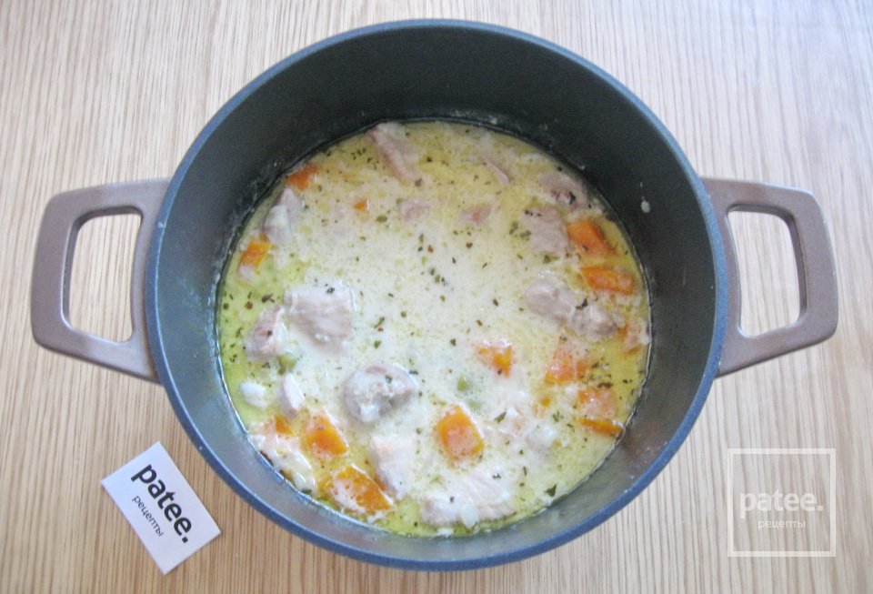 Свинина с зеленым горошком, сметаной и горчицей - Шаг 17