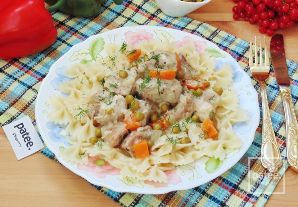 Свинина с зеленым горошком, сметаной и горчицей - Шаг 18