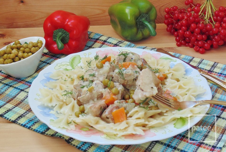 Свинина с зеленым горошком, сметаной и горчицей - Шаг 19