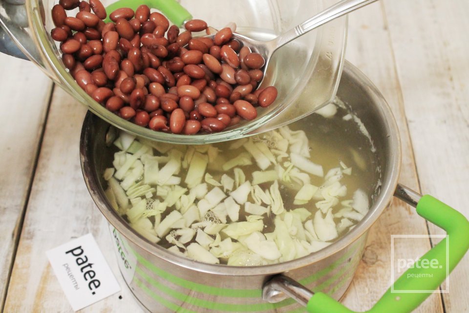 Борщ с грибами и фасолью - Шаг 18