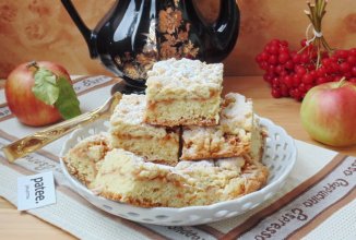 Тертый пирог с яблоками