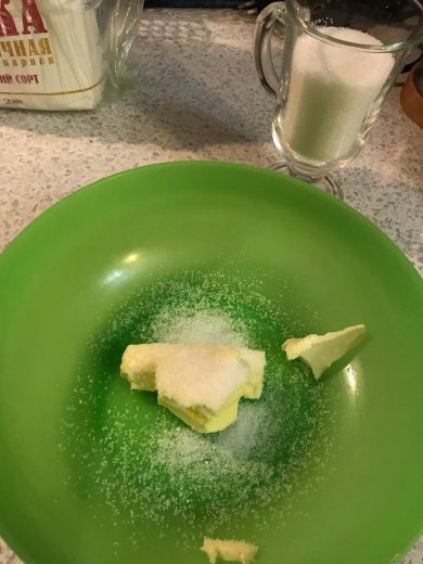 Овсяное печенье 🍪 с капельным  шоколадом 🍫 и кусочками орехов 🌰 - Шаг 1