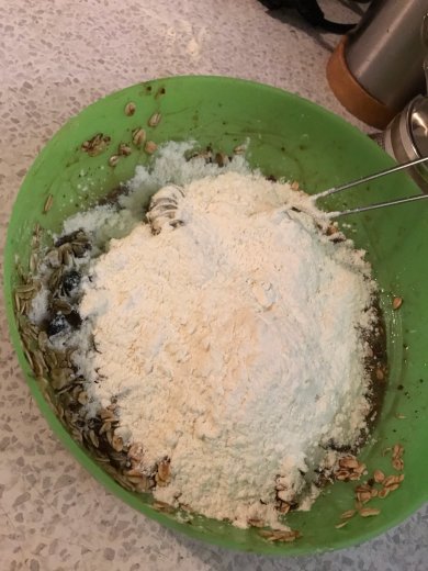 Овсяное печенье 🍪 с капельным  шоколадом 🍫 и кусочками орехов 🌰 - Шаг 9