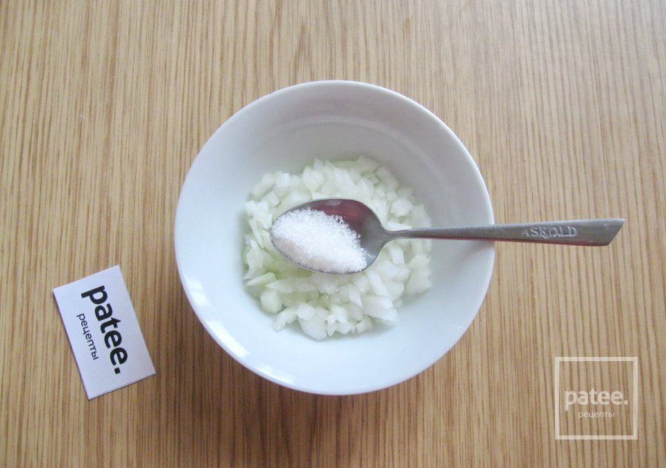 Салат с курицей и черносливом - Шаг 3