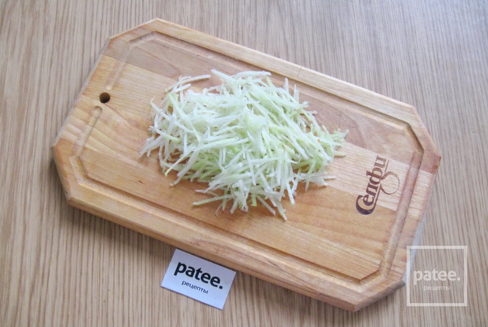 Салат из курицы с редькой "Архиерейский" - Шаг 5