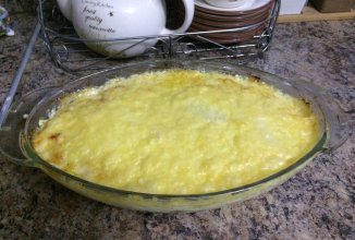 Картофель с курицей и ананасами под сырной корочкой