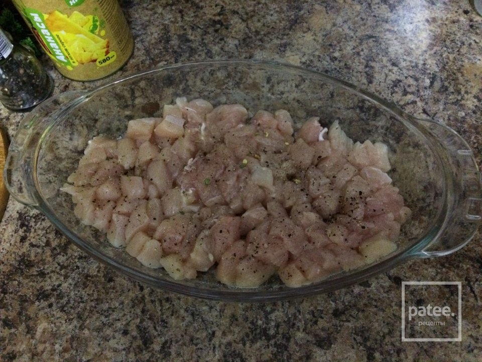 Картофель с курицей и ананасами под сырной корочкой - Шаг 3