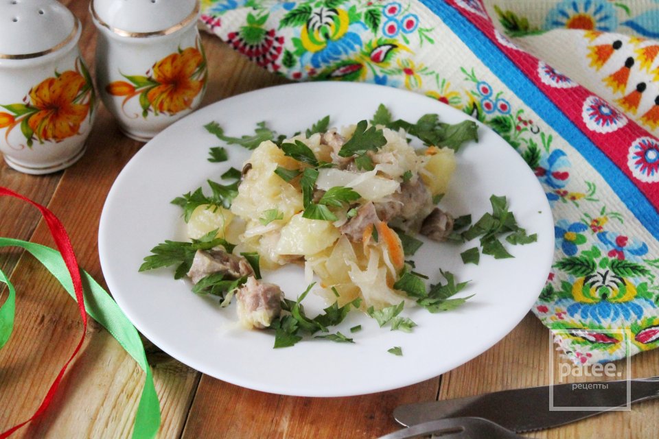 Капуста, тушенная с картошкой - Шаг 12