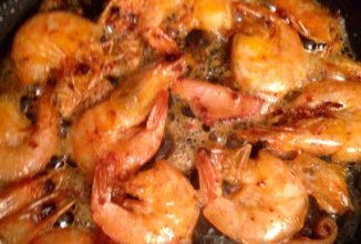 Жаренные креветки с чесноком