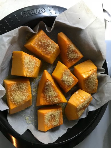 Запечённая тыква с сахарком😋 - Шаг 1