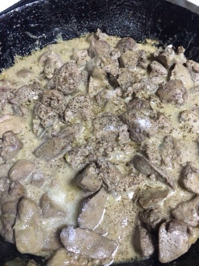 Куриная печень в сметане - Шаг 8