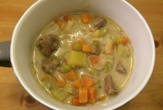 Мясное рагу с горошком в мультиварке (ребёнку 1,5 года)