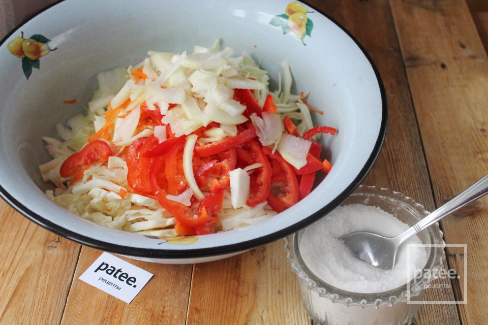 Салат на зиму "Пальчики оближешь" - Шаг 7