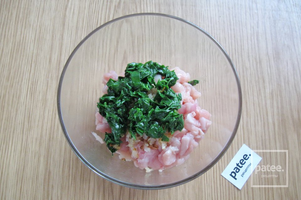 Рубленый шницель из курицы со шпинатом - Шаг 8