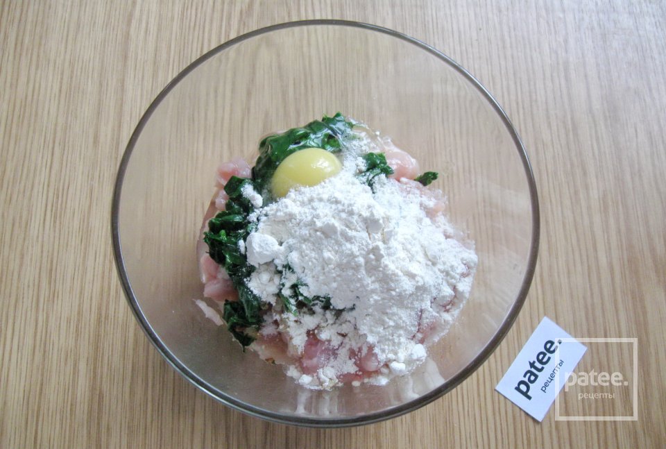 Рубленый шницель из курицы со шпинатом - Шаг 10