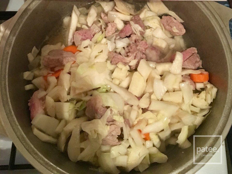 Свинина с капустой и картофелем - Шаг 7