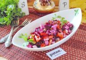 Салат с куриным филе и свеклой