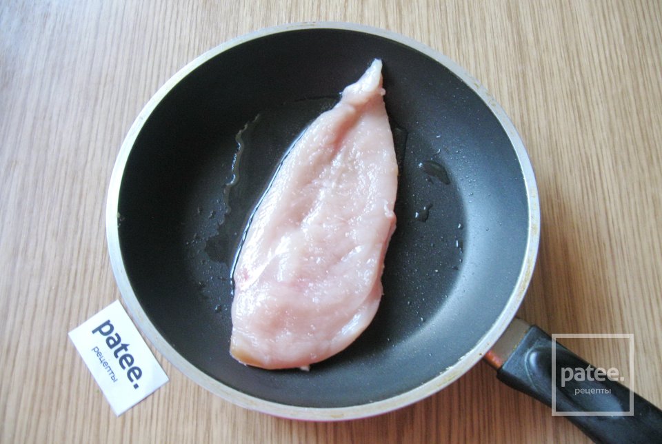 Салат с куриным филе и свеклой - Шаг 2