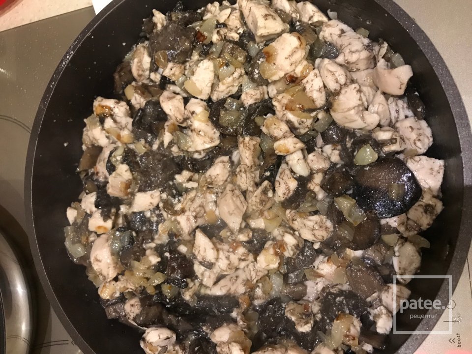 Жюльен из лесных грибов с курицей - Шаг 2