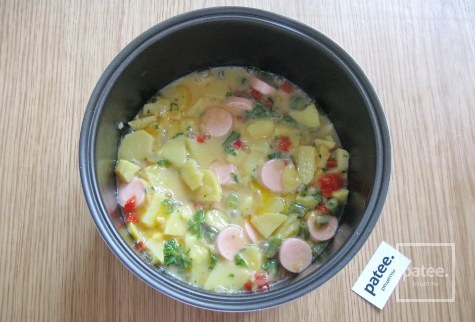 Запеканка с овощами и сосисками в мультиварке - Шаг 14