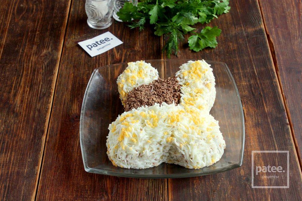 Новогодний салат Собачка - Шаг 9