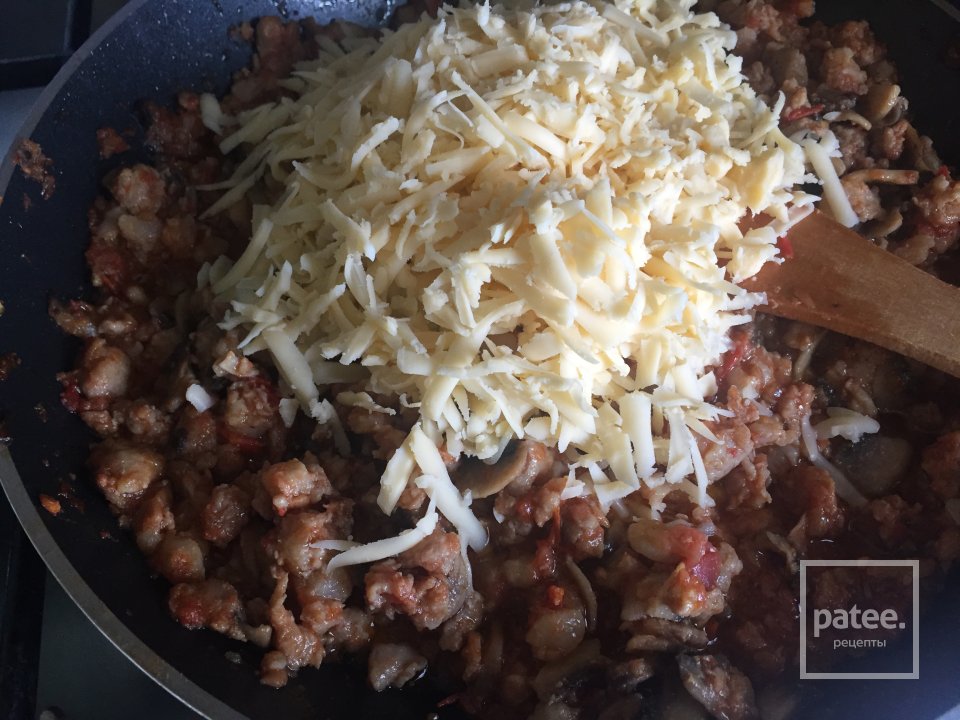 Каннеллони с фаршем под соусом бешамель - Шаг 8