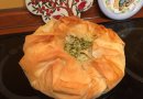 Греческий пирог с сыром и шпинатом