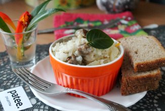 Рис с мясом и квашеной капустой