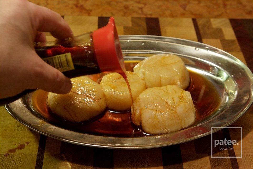 Кальмары, креветки и гребешки с рисовой лапшой - Шаг 19