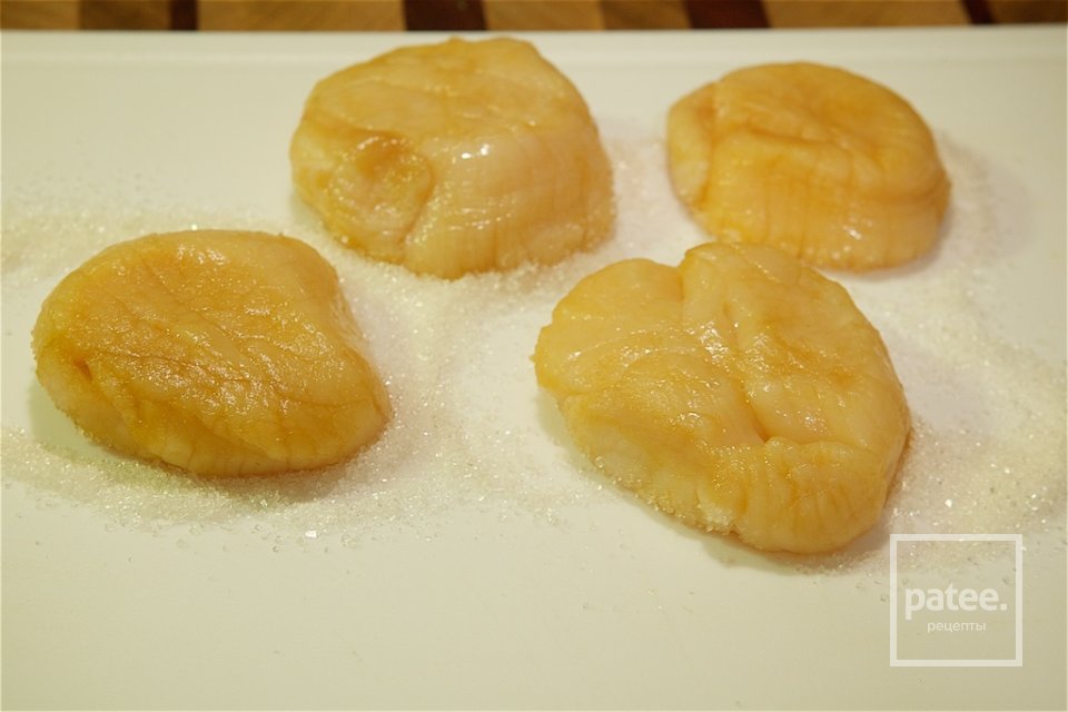 Кальмары, креветки и гребешки с рисовой лапшой - Шаг 21