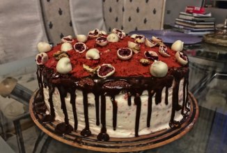 Торт красный бархат с кремом Чиз