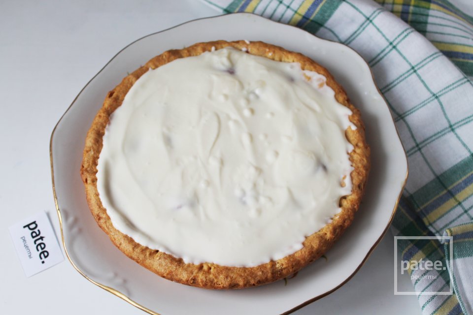 Песочный пирог с клубникой и сметанным кремом - Шаг 17