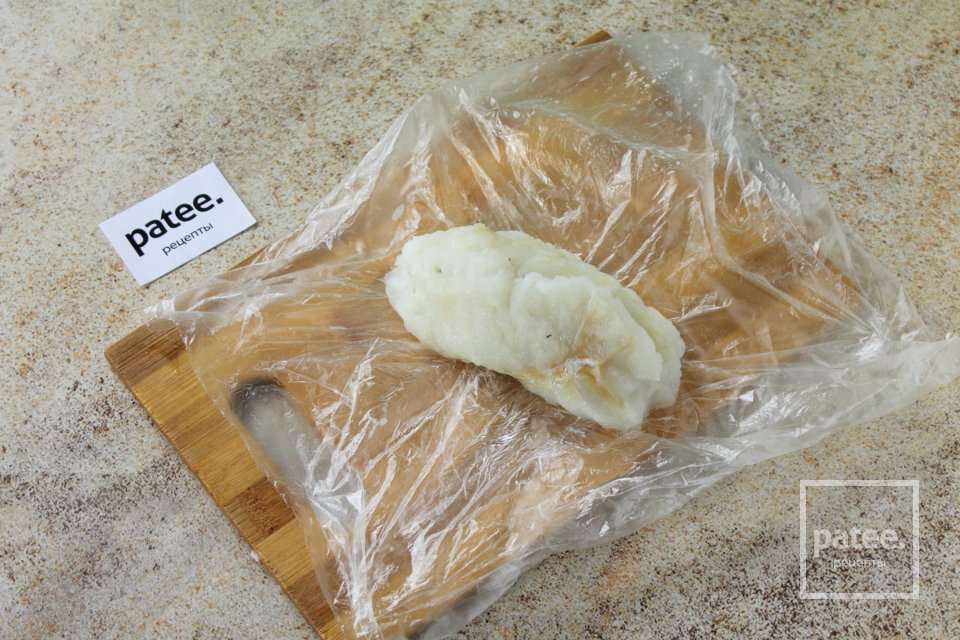 Рыбные зразы с начинкой - Шаг 12