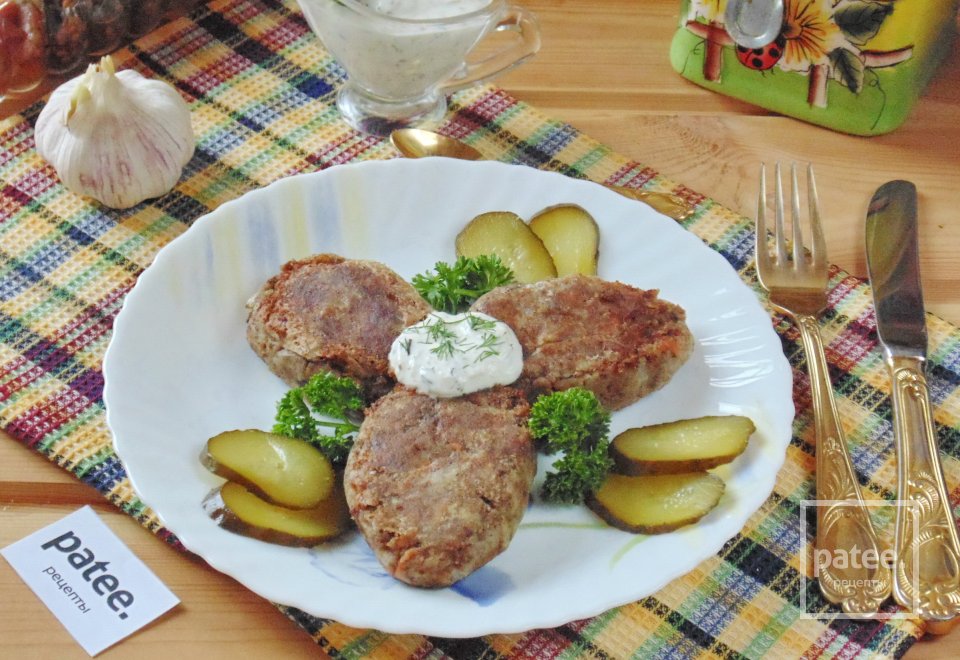 Биточки из куриной печени с картофелем - Шаг 17