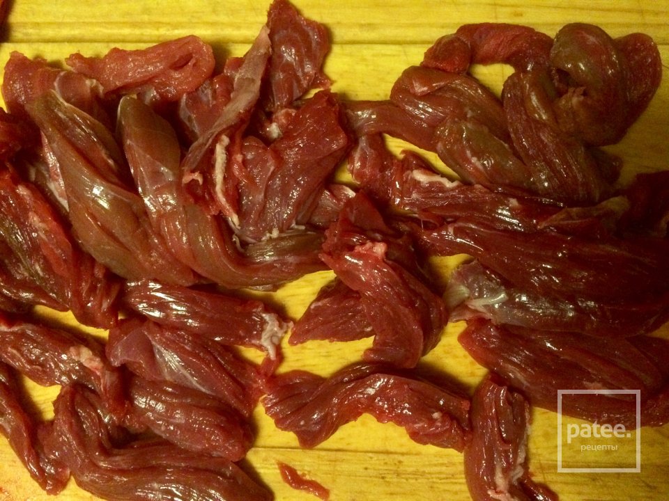 Тёплый салат с рукколой и телятиной. - Шаг 1