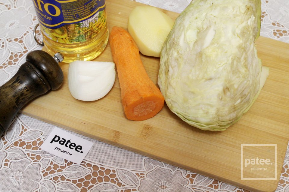 Капуста с картошкой в духовке на гарнир - Шаг 1