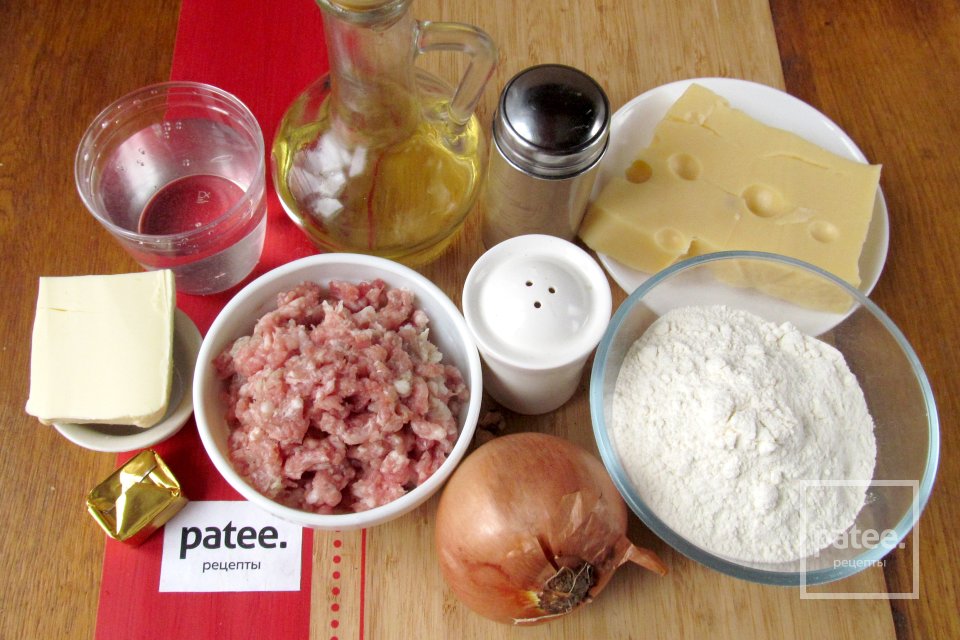 Пельмени под сыром в духовке - Шаг 1