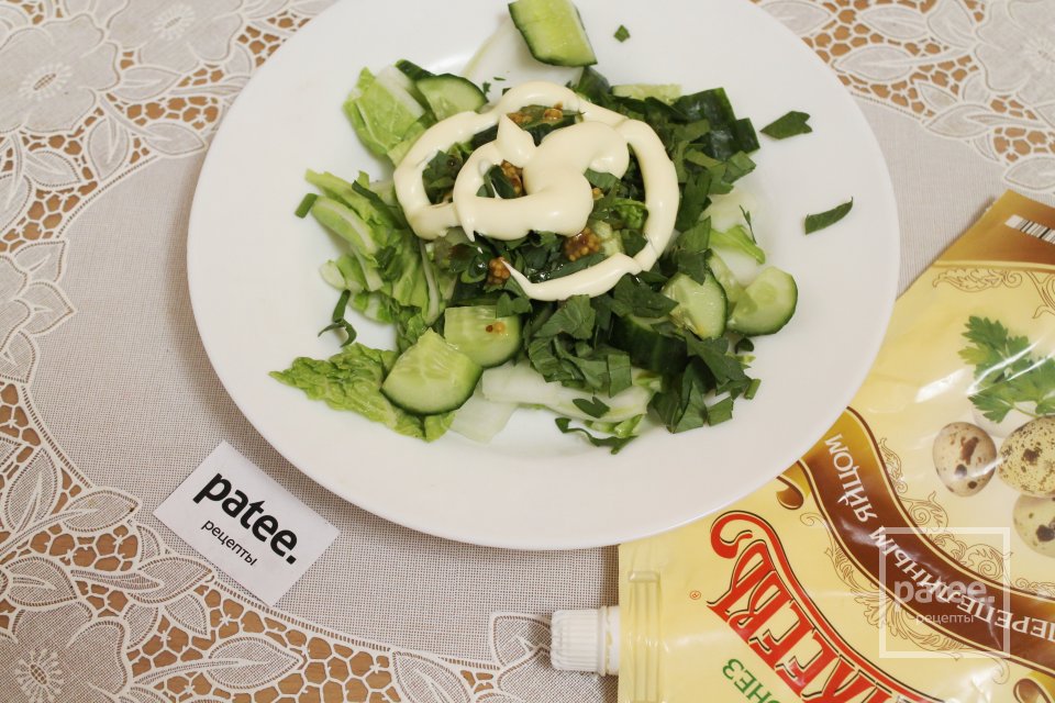 Зеленый салат с охотничьими колбасками - Шаг 10