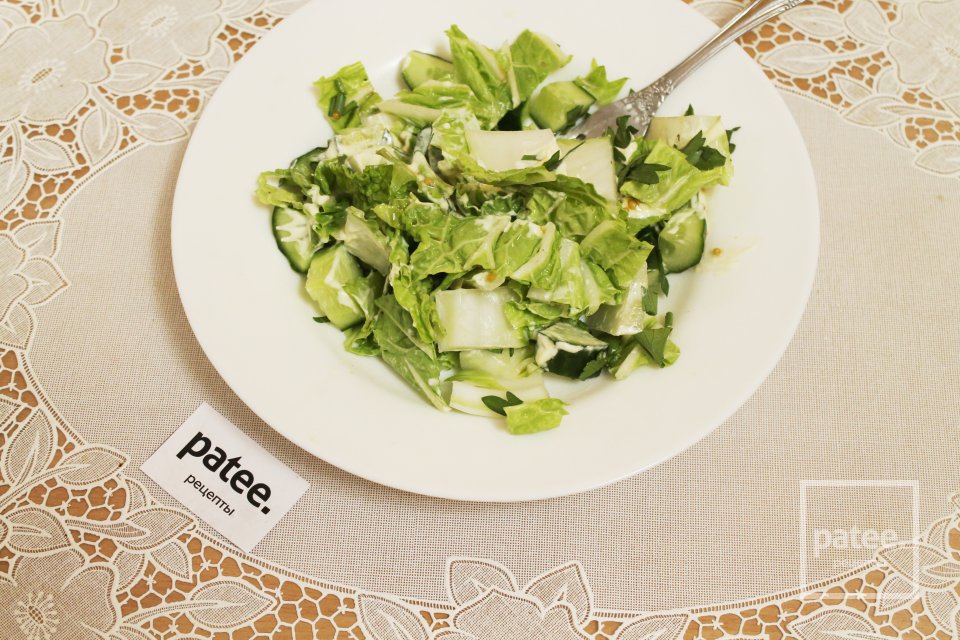 Зеленый салат с охотничьими колбасками - Шаг 11