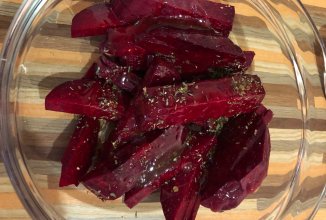 Свекла запеченная в медовой глазури